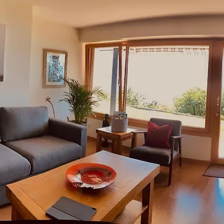 View Magnifique Leman - * Chardonne