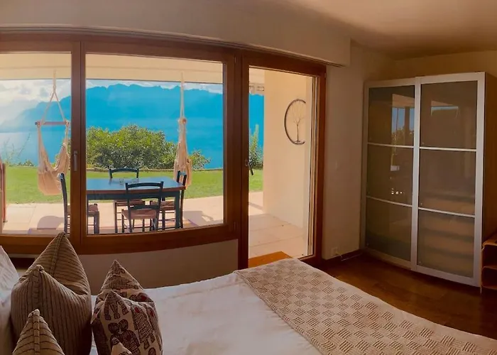 View Magnifique Leman -